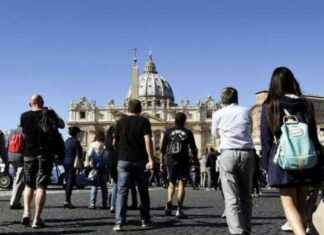 Falsi sacerdoti al Giubileo: Roma in allarme per le truffe ai pellegrini. news-16092024-043035