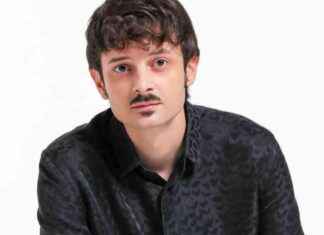 Fabio Rovazzi canta contro il superfluo al concerto di Natale news-16092024-203702