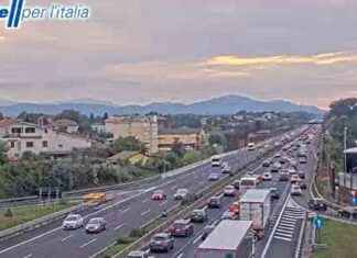 Incidente tra Valmontone e Roma sud: 5 veicoli coinvolti, 4 feriti news-22092024-205147