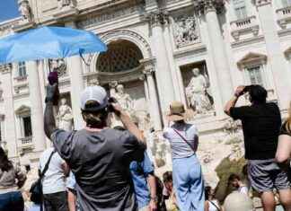 Fontana di Trevi a pagamento: turismo contro l’idea di Onorato news-25092024-160417