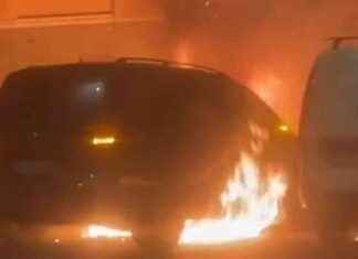 Auto in fiamme all’Esquilino: caos tra vetri spaccati e roghi news-26092024-100825